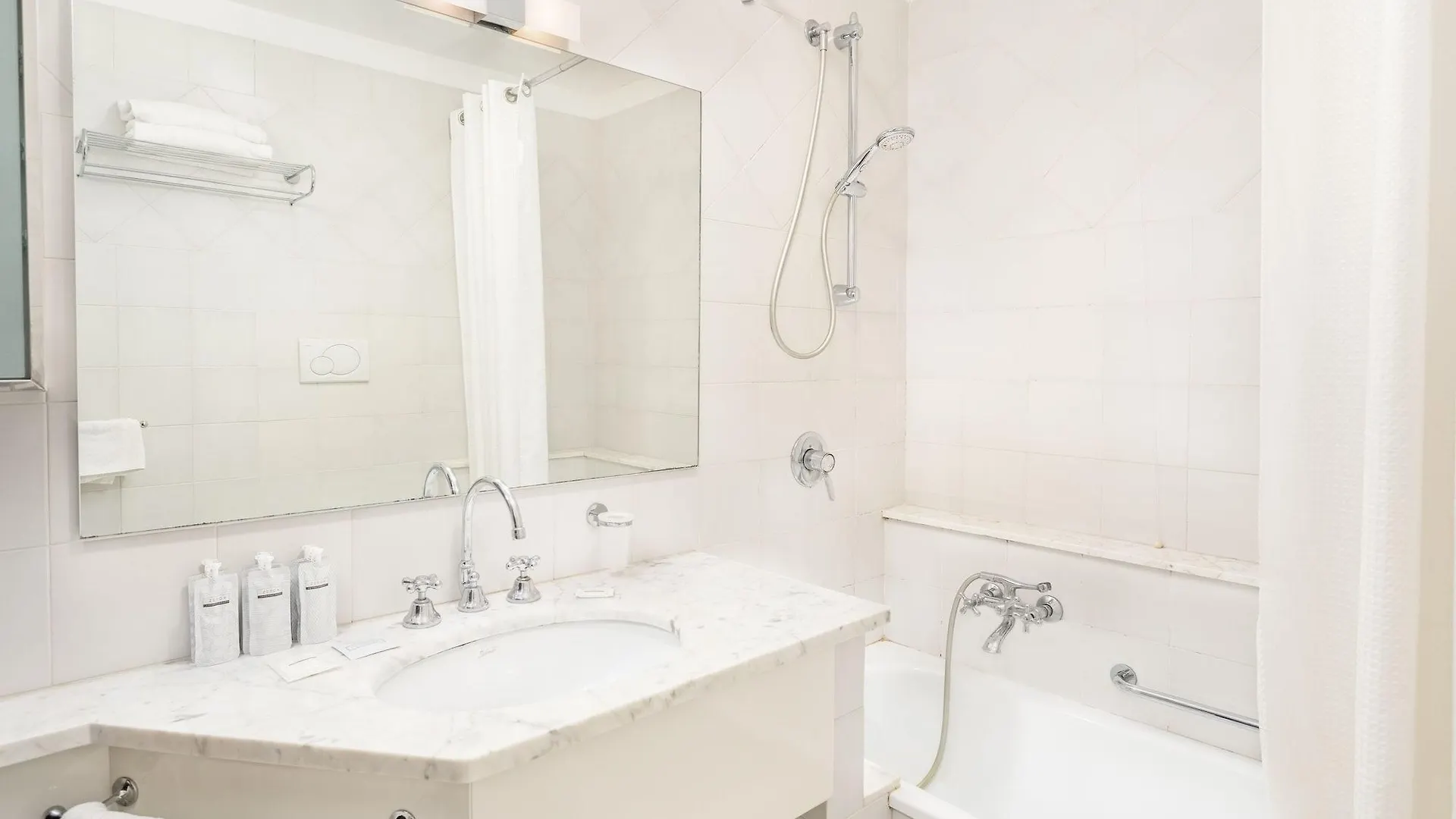 Hotel Relais San Clemente Perugia 4*,